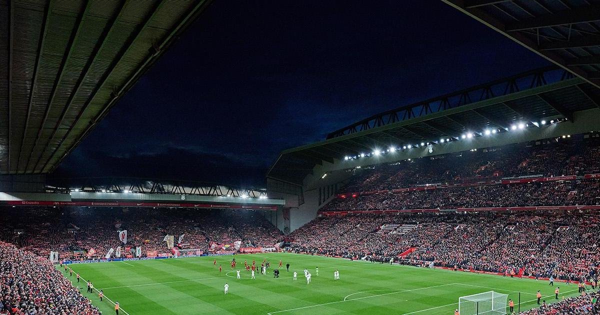 Alexander Isak Scores First Liverpool Premier League Goal to Keep Champions in Title Race